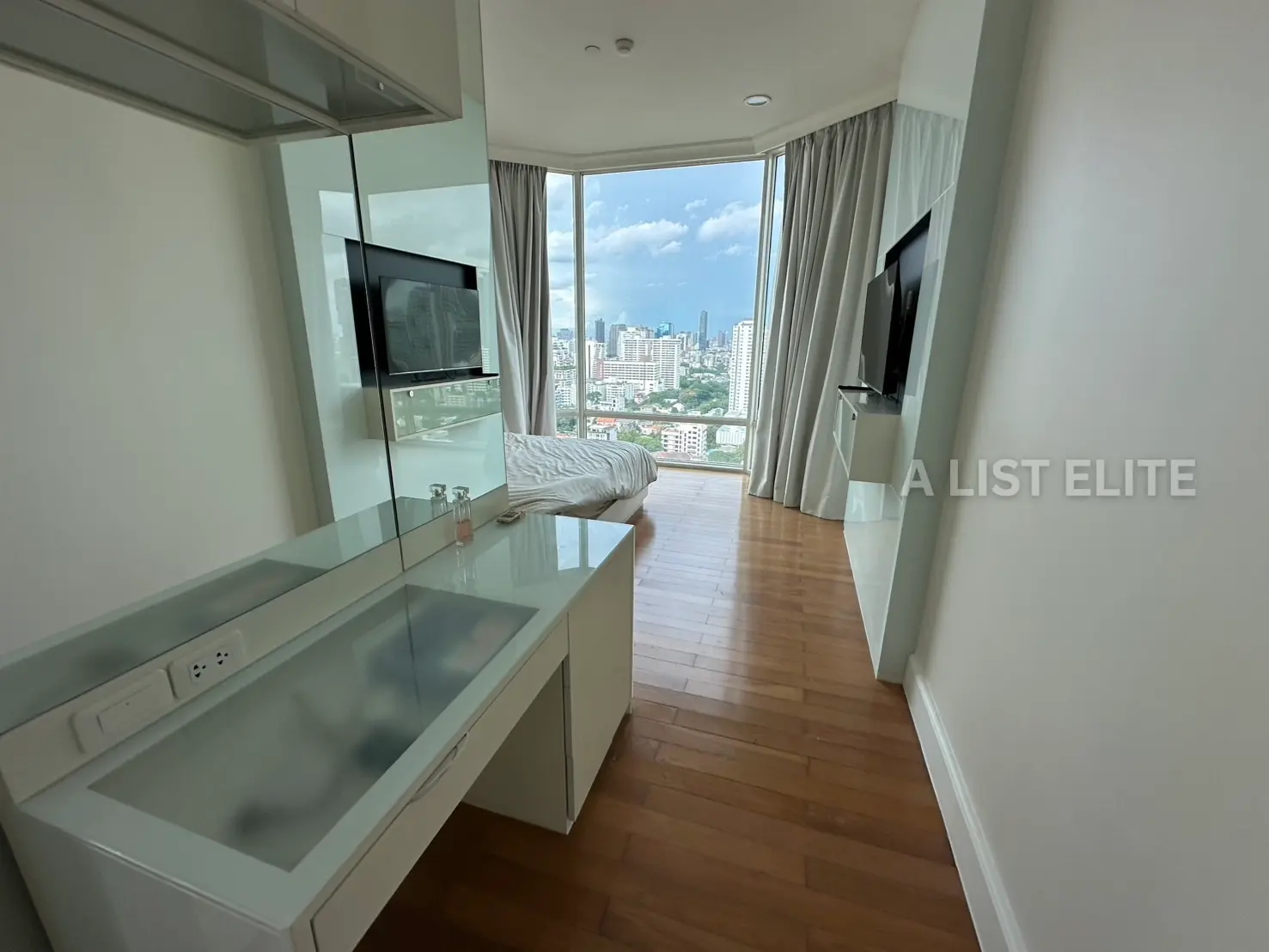 ROYCE Private Residences