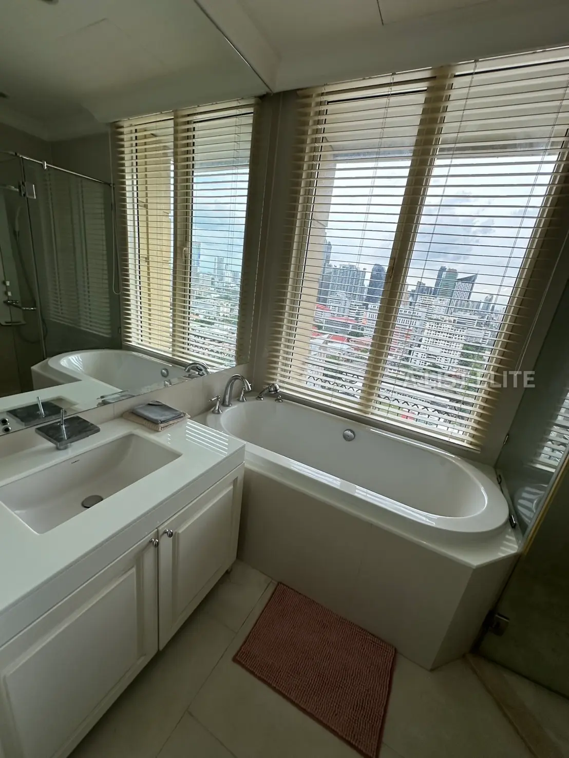 ROYCE Private Residences