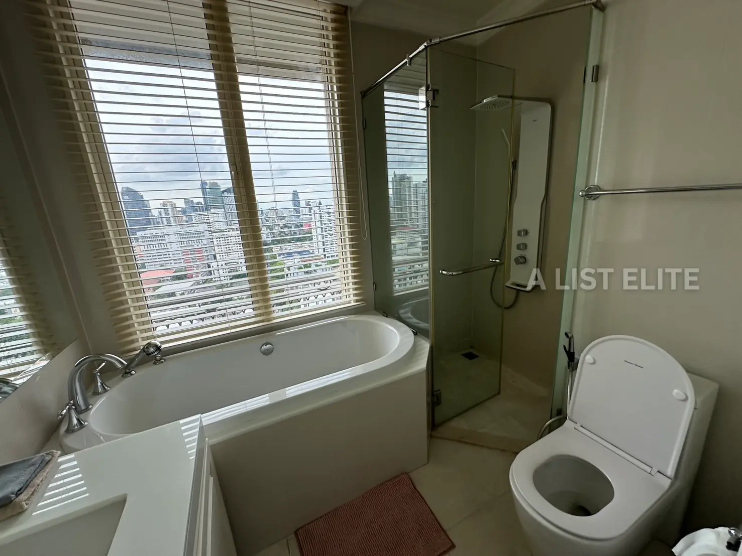 ROYCE Private Residences