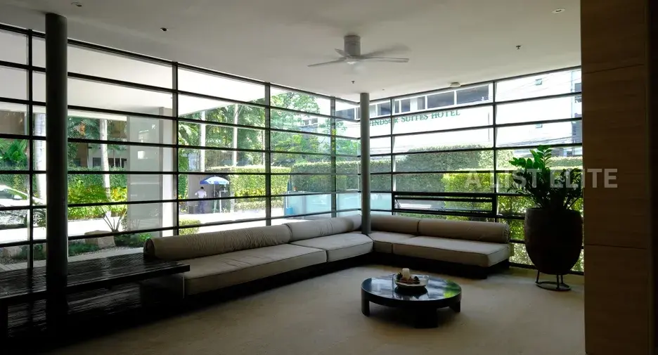 Domus Condominium