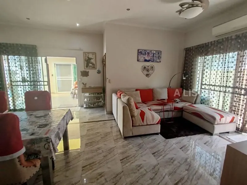 Modern Pool Villa in Pattaya