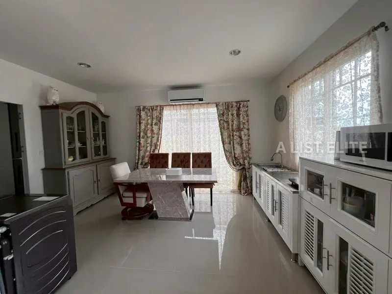 คอนโดให้เช่า 2 ห้องนอน – The Sky Residence Modern พัทยา
