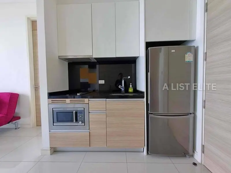 Luxury 1-Bedroom Condo for Rent – Reflection Jomtien Beach Pattaya