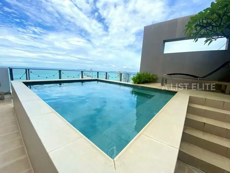 Northpoint Pattaya – Top-Floor Sea View Luxury Condo