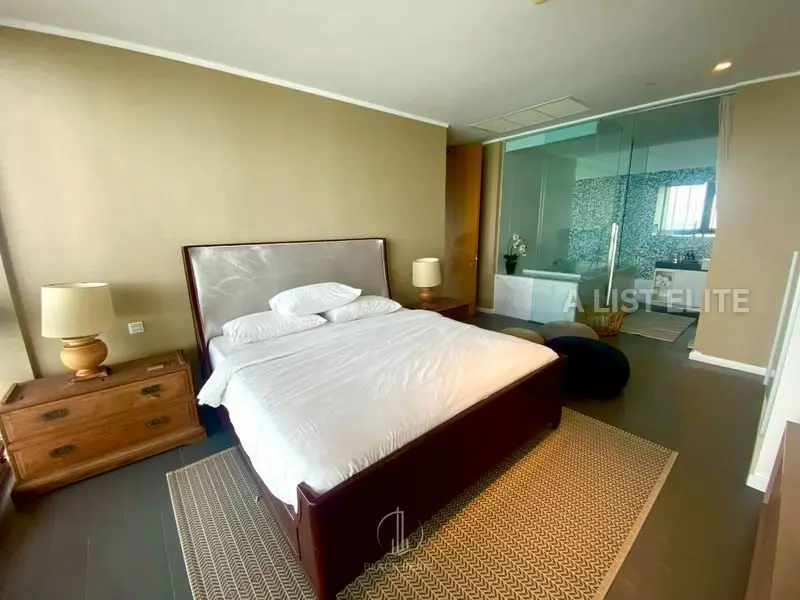Northpoint Pattaya – Top-Floor Sea View Luxury Condo