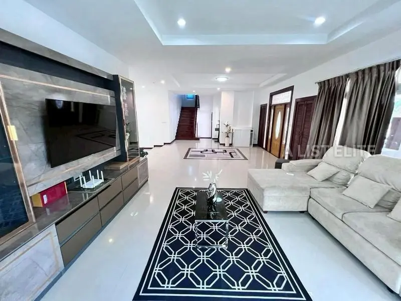 เซ็นทรัล แพร์ วิลล่า – บ้านเดี่ยว 5 ห้องนอนใจกลางพัทยา
