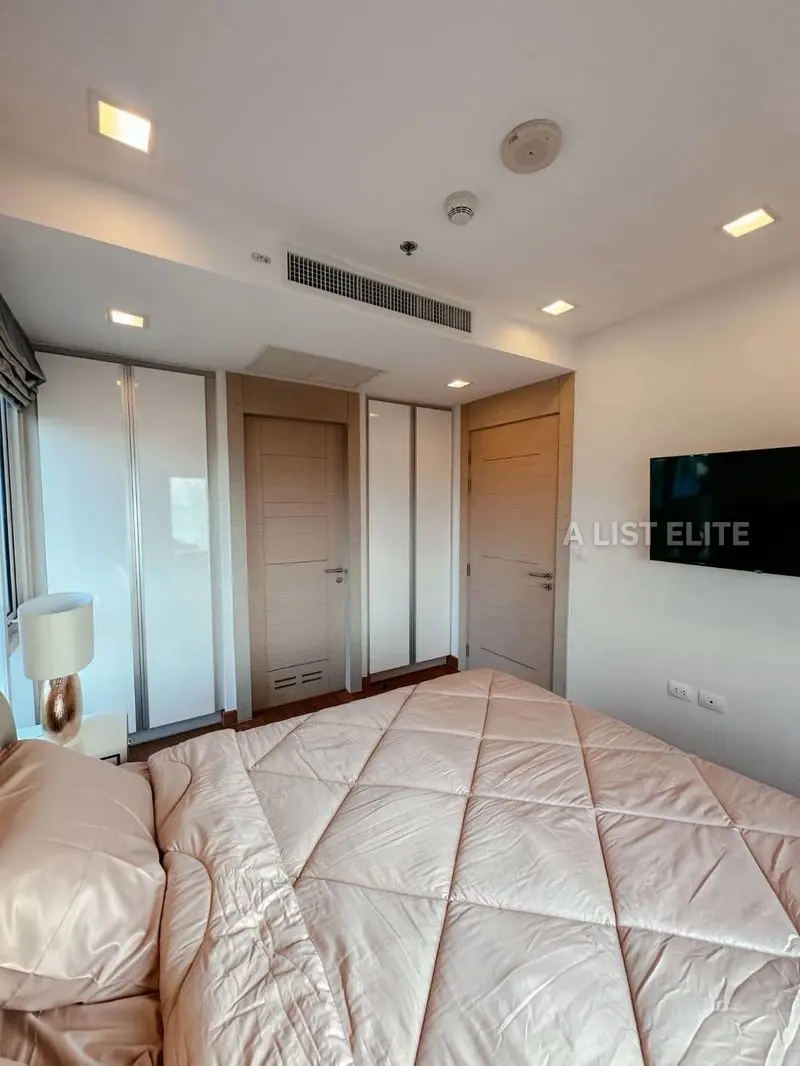 เดอะปาล์ม วงศ์อมาตย์ – คอนโดหรูติดทะเล