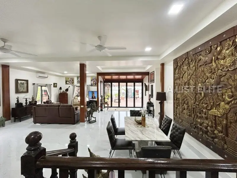 พูลวิลล่าส่วนตัว – บ้านเดี่ยว 3 ห้องนอนในห้วยใหญ่