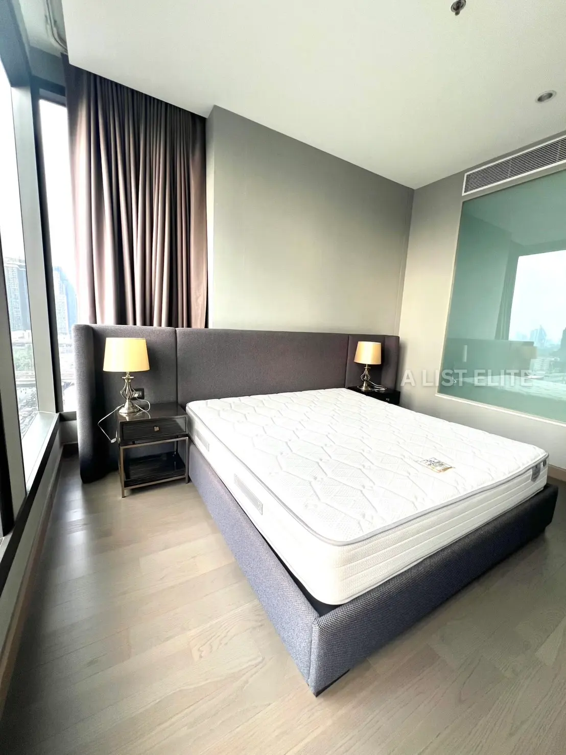 Esse at Singha Complex