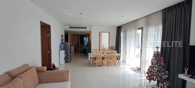 The Sanctuary Wongamat – Spacious 3-Bedroom Condo Near the Beach