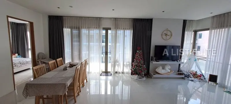The Sanctuary Wongamat – Spacious 3-Bedroom Condo Near the Beach