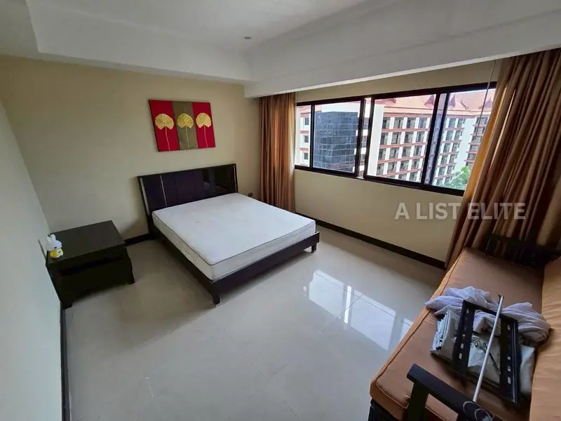 Nova Mirage Wongamat – Penthouse duplex avec vue sur mer