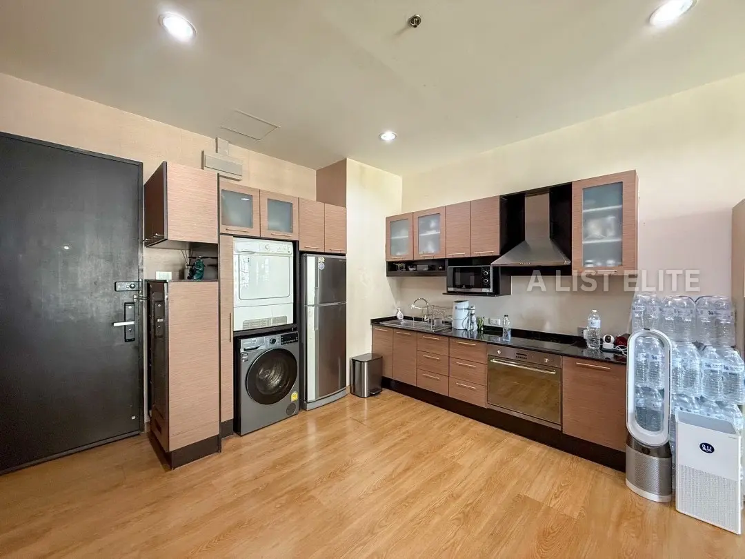 Baan Klang Krung Siam Pathumwan Condominium