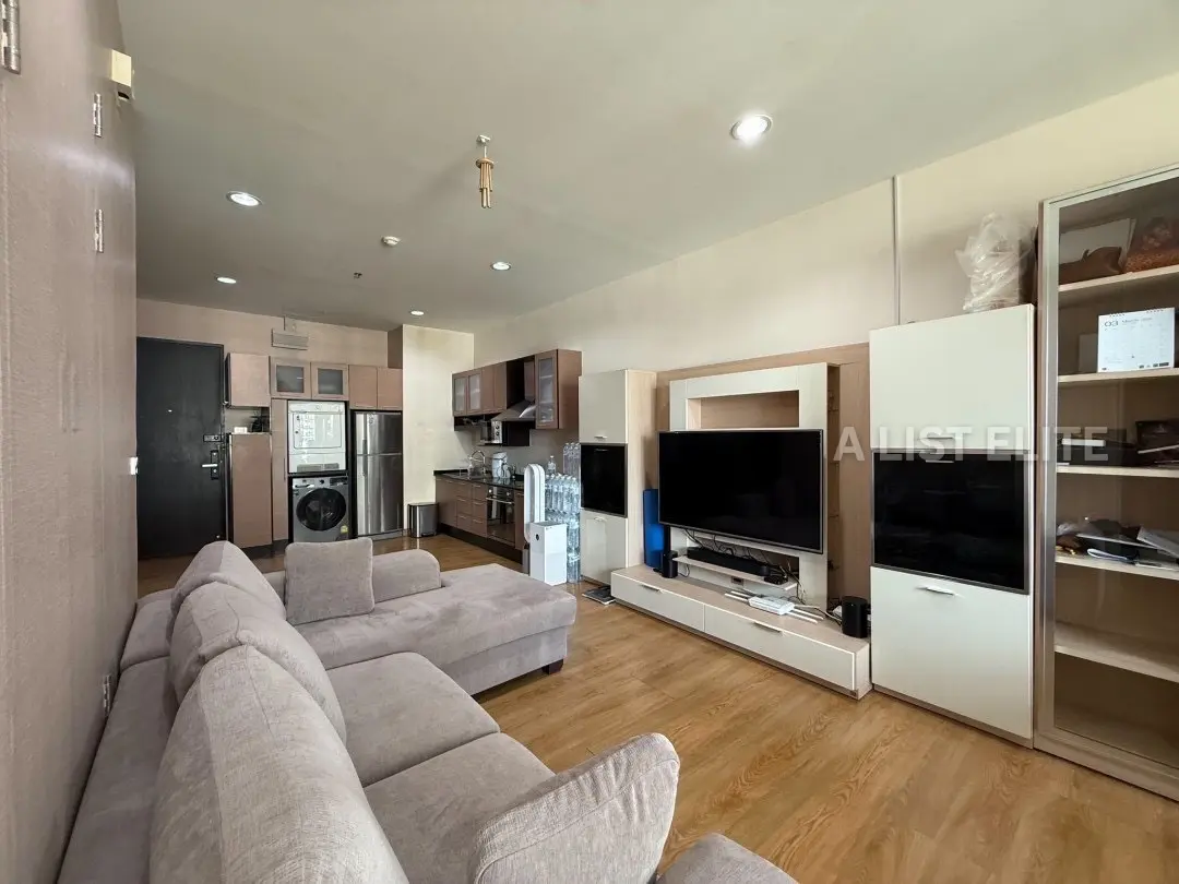 Baan Klang Krung Siam Pathumwan Condominium