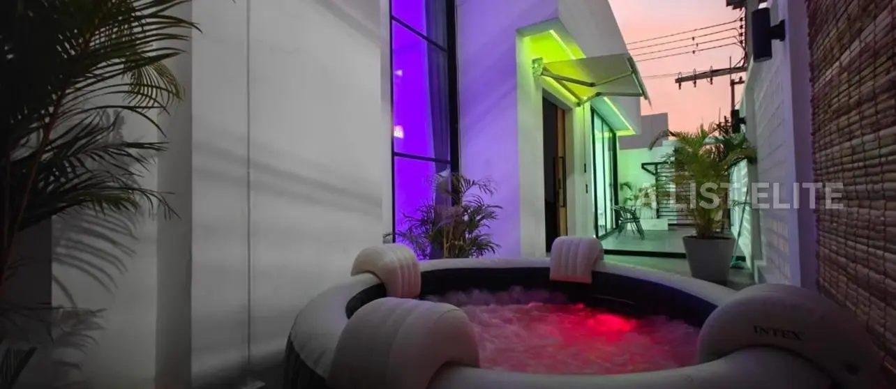 Napa Pool Villa Pattaya