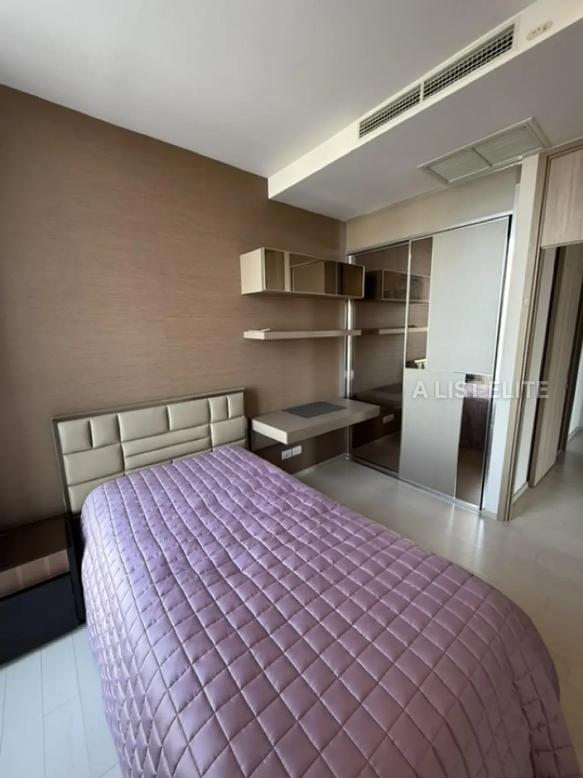 Noble Ploenchit