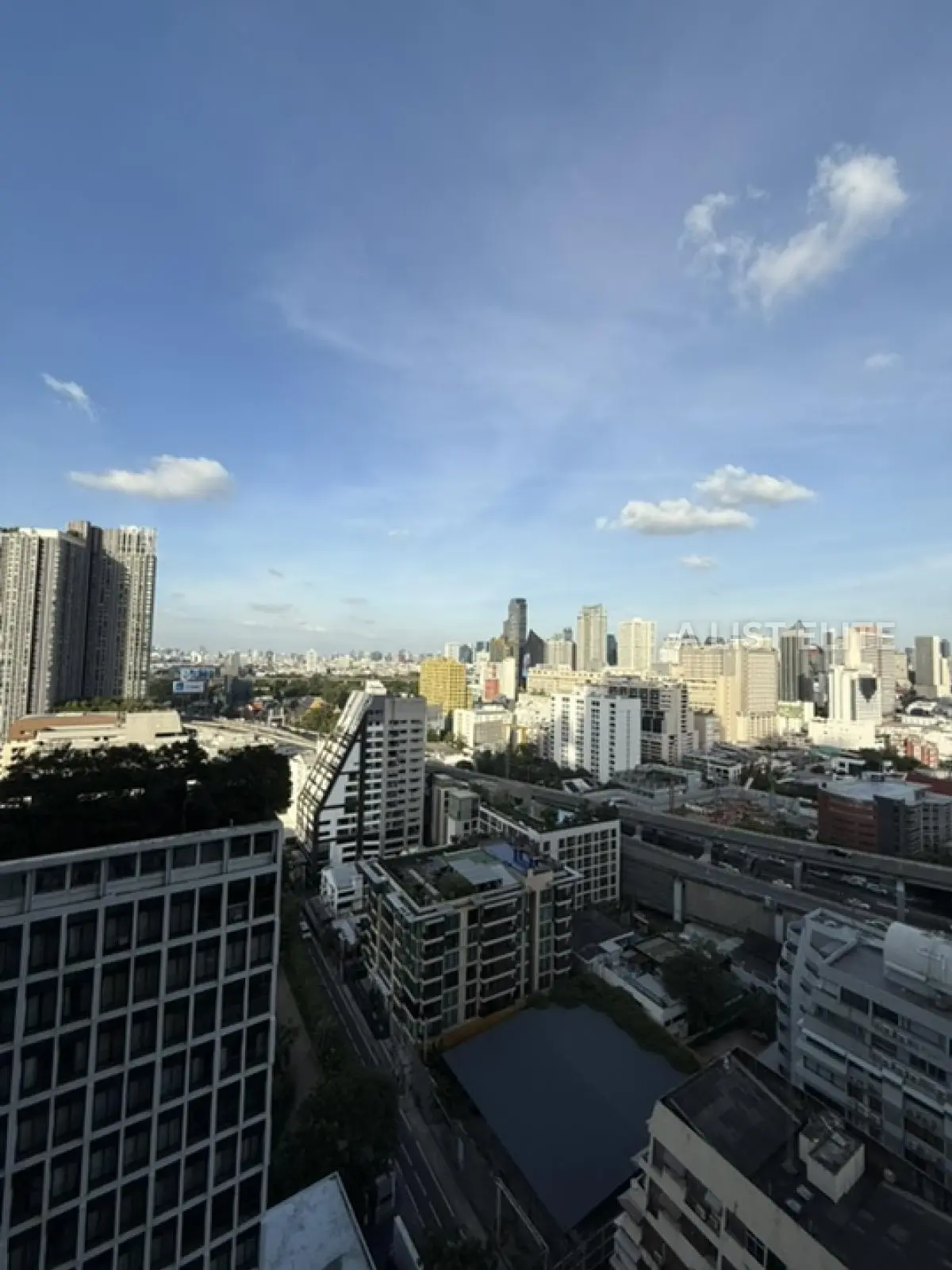Noble Ploenchit