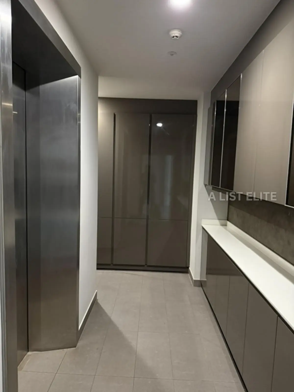 Noble Ploenchit