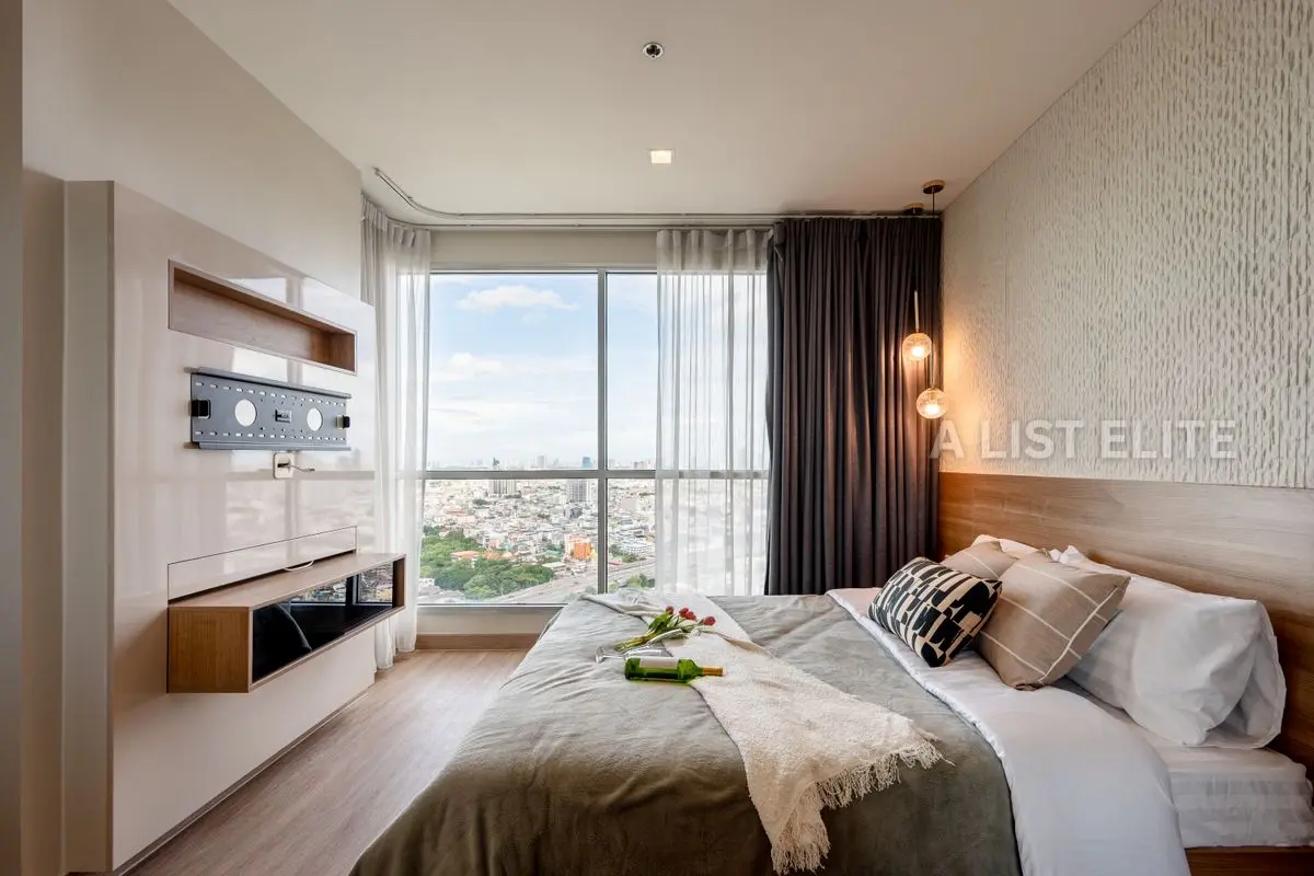 Rhythm Sathorn