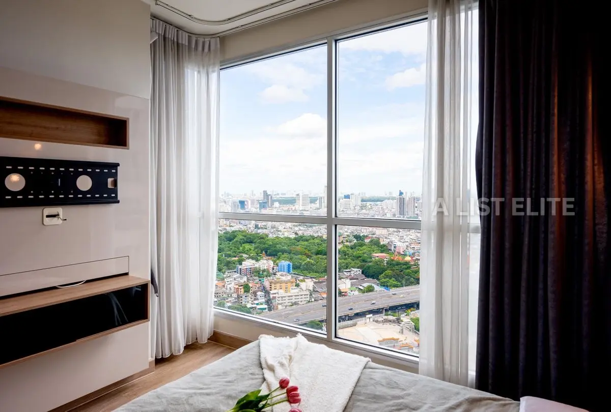 Rhythm Sathorn