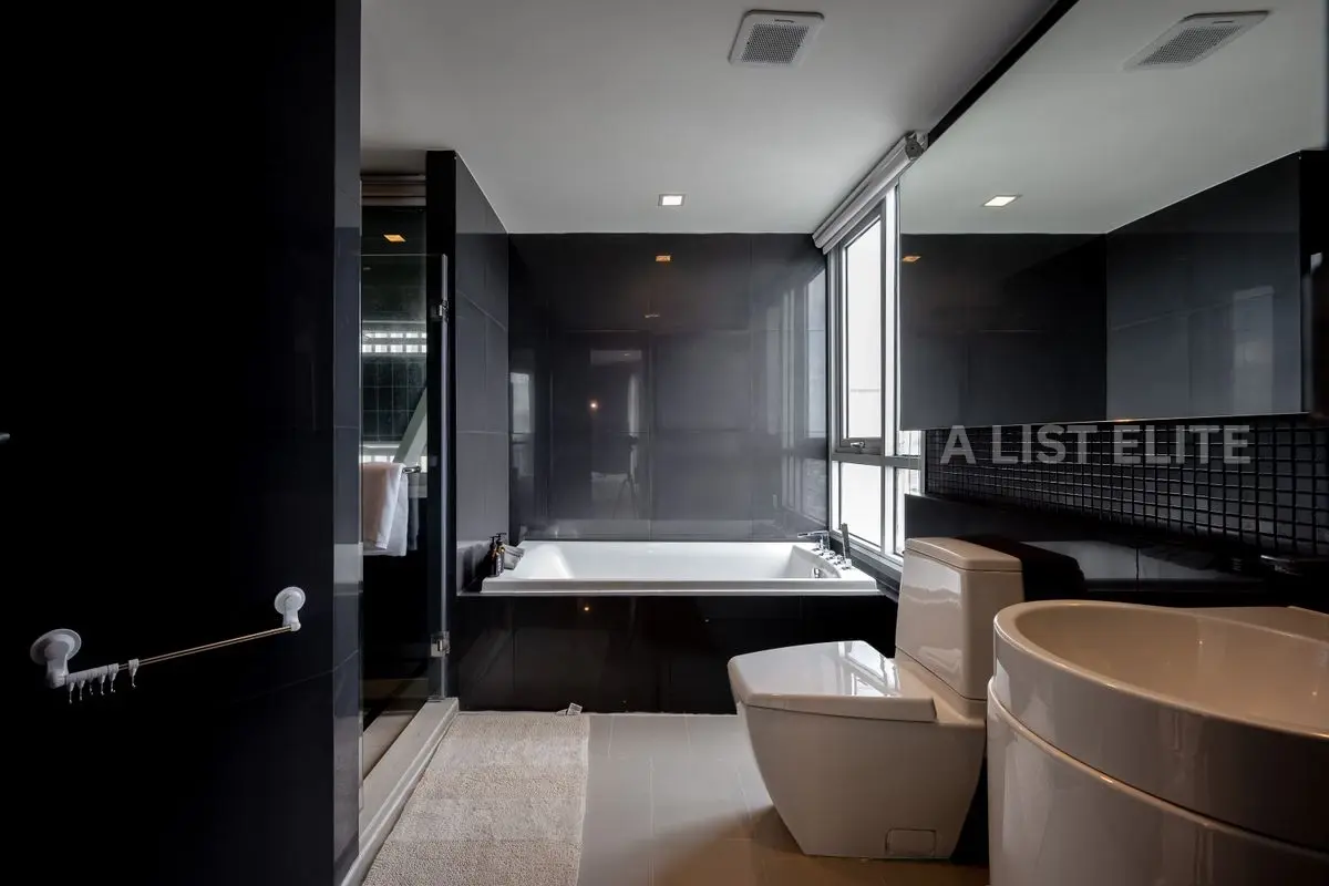 Rhythm Sathorn