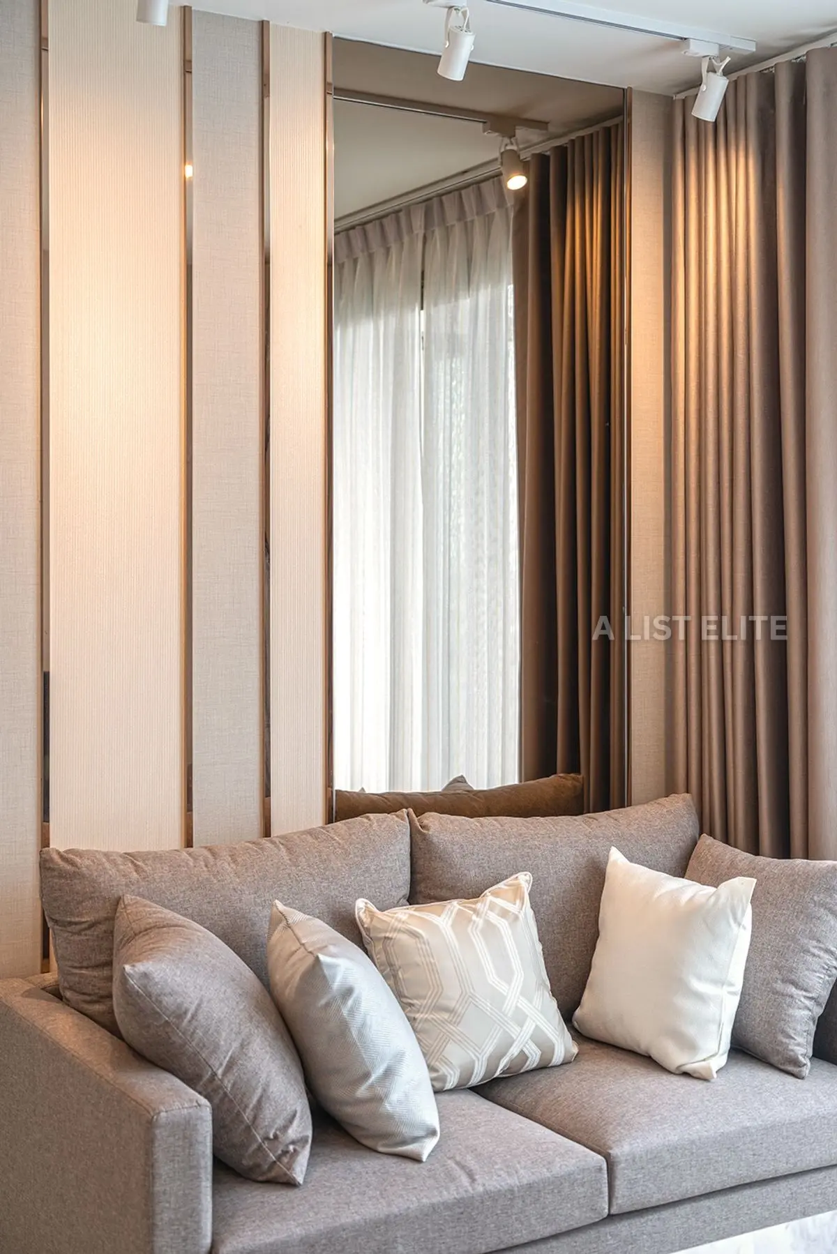 Rhythm Sukhumvit 42