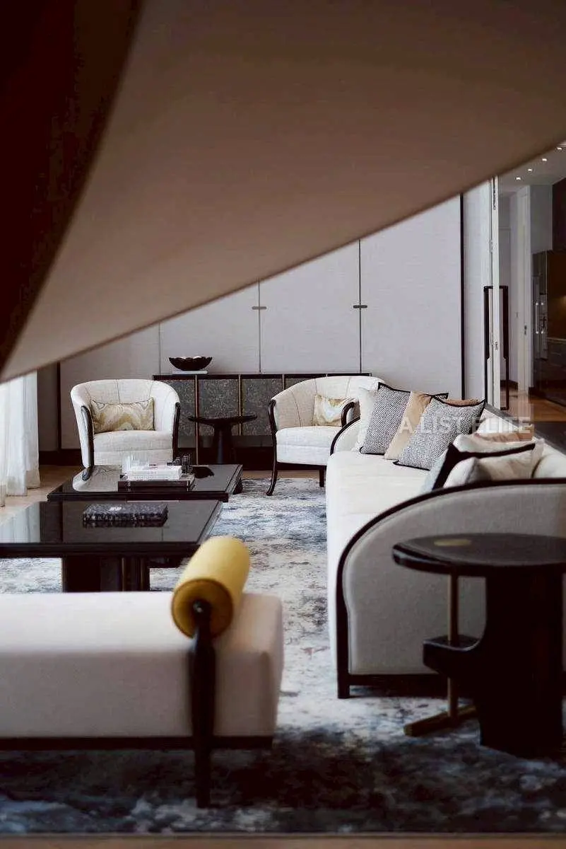  The Residences at Mandarin Oriental 