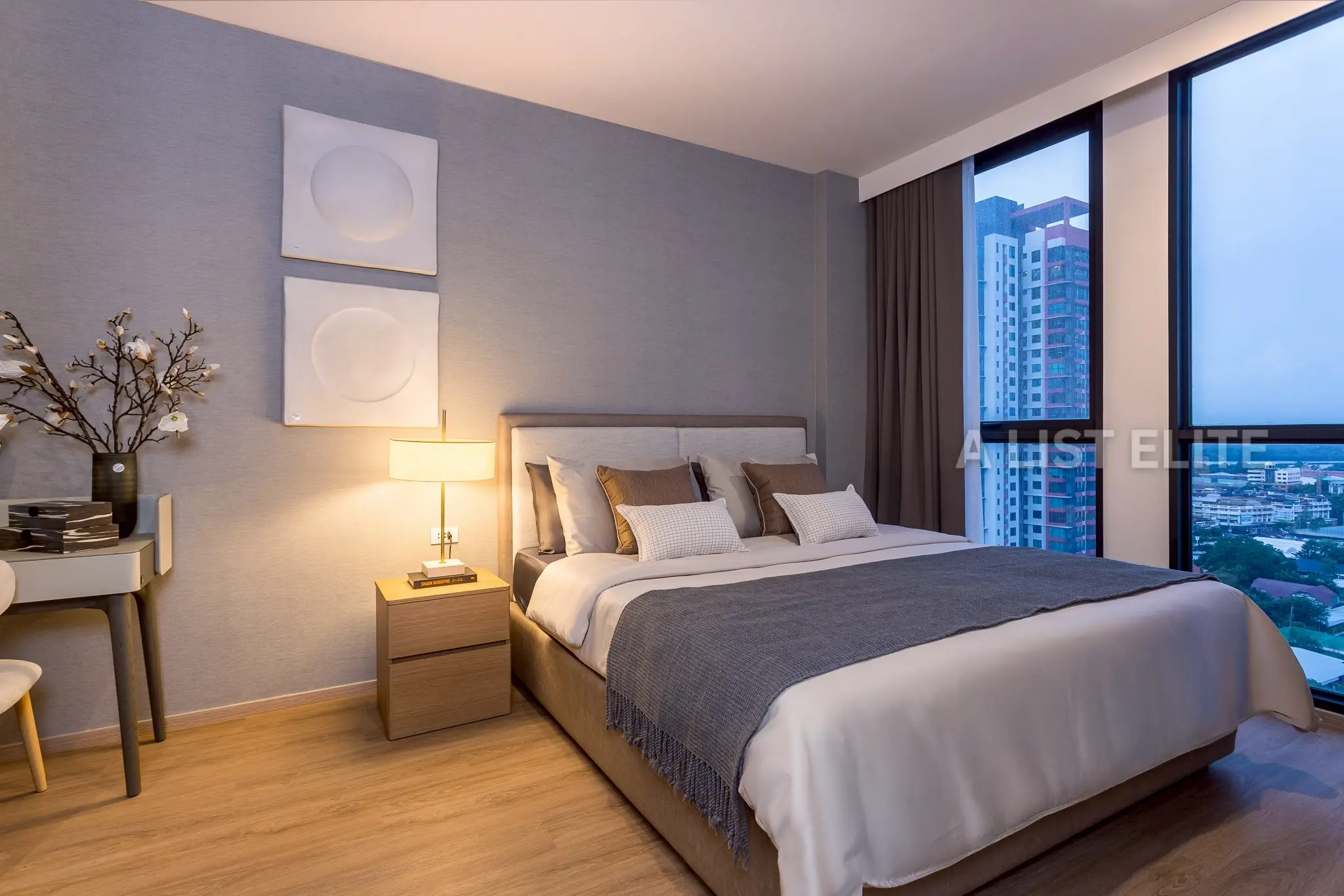 The Issara Sathorn