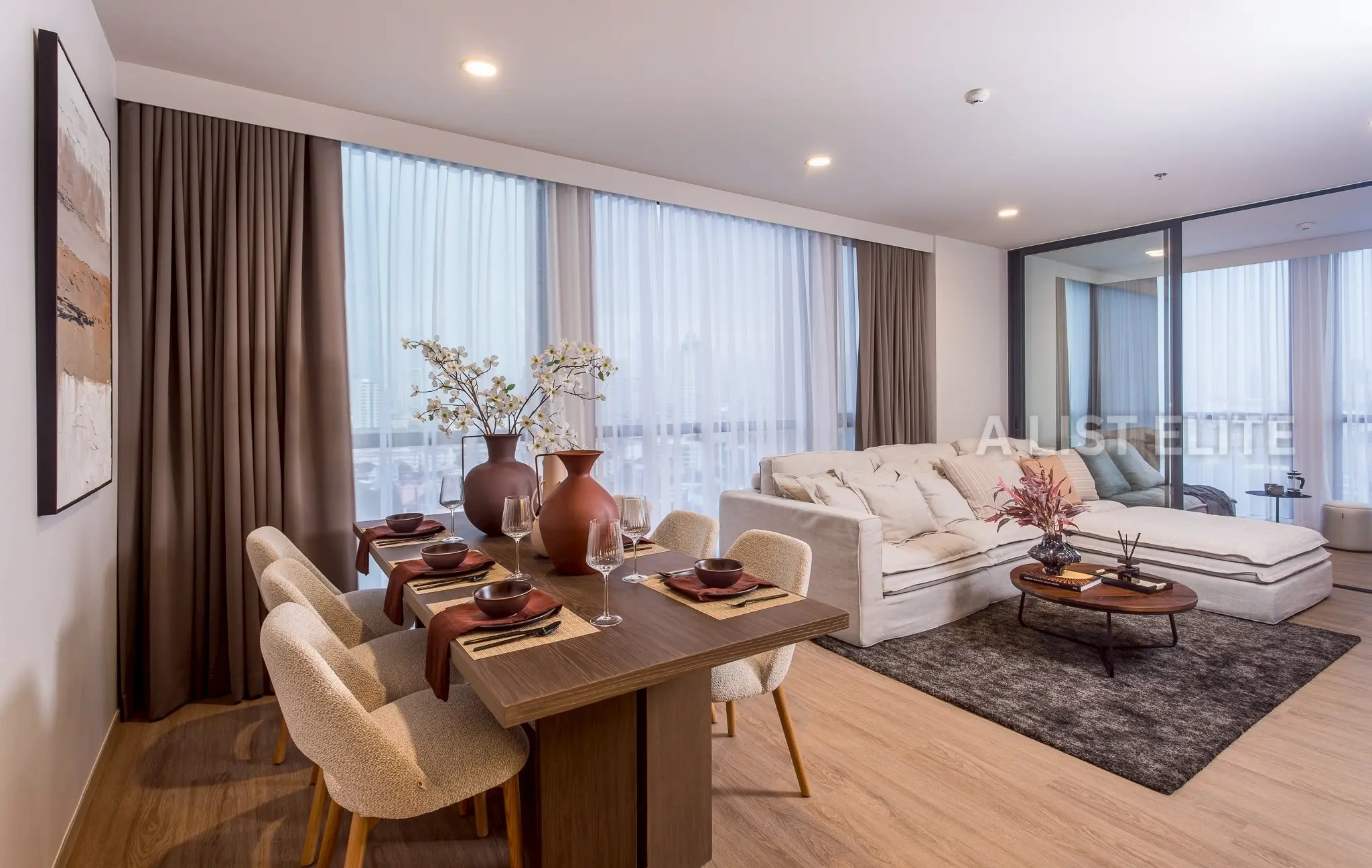 The Issara Sathorn