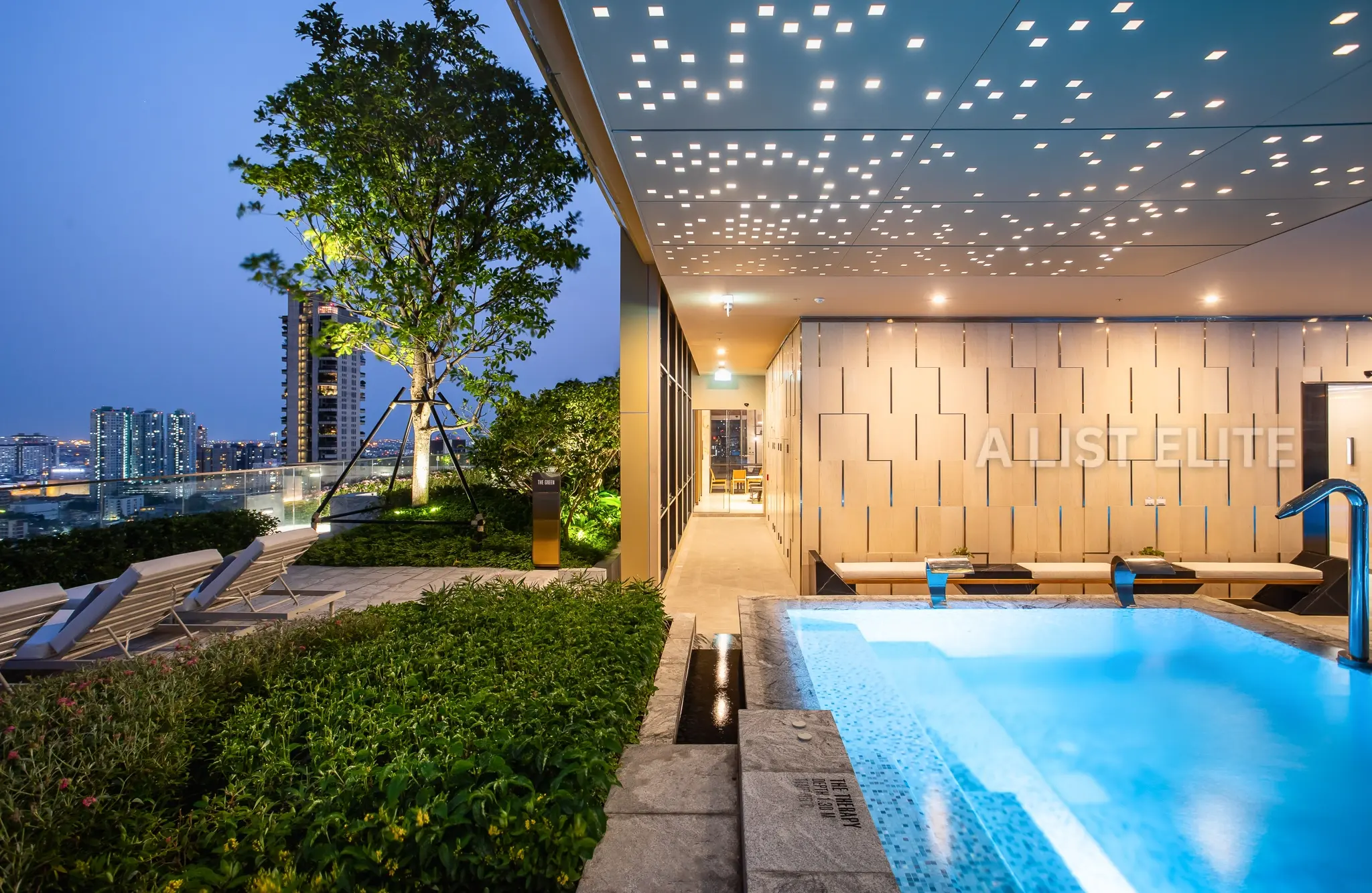 The Issara Sathorn