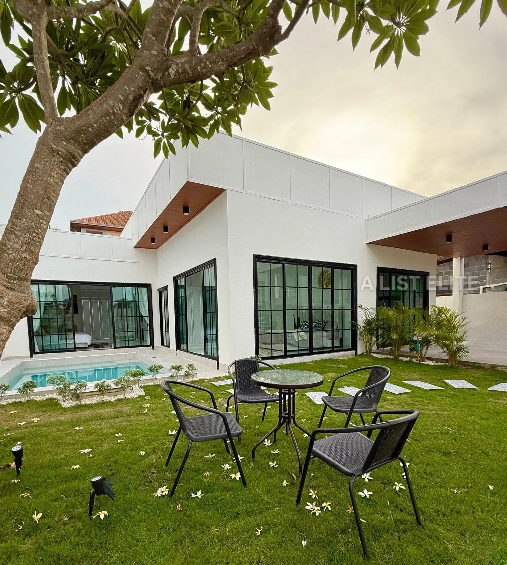 Brand-New Pool Villa – Built-In Detached Home in Soi Siam, Nong Prue