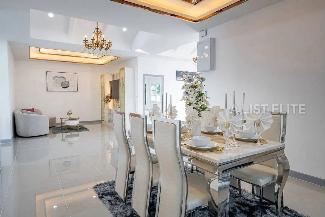Natheekarn Park View – Villa avec piscine à Mabprachan