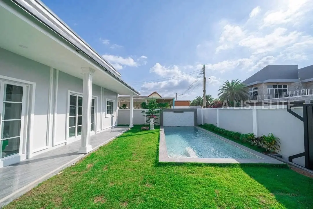 Natheekarn Park View – Villa avec piscine à Mabprachan