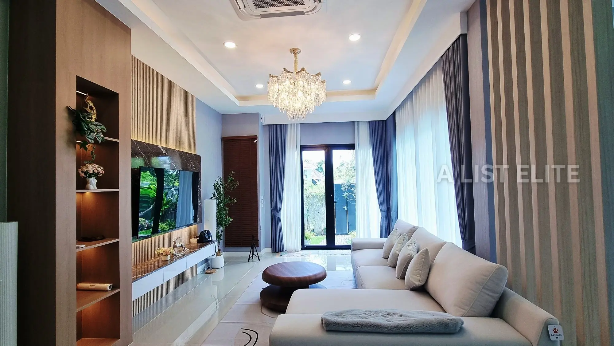 Nouvelle villa moderne avec piscine – proche de Na Jomtien & autoroute n°7