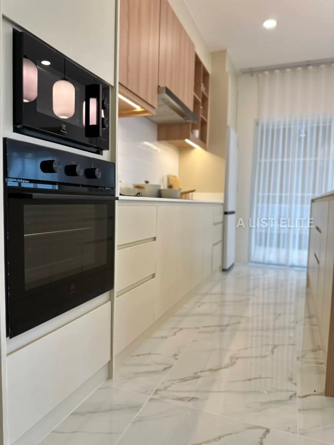 Maison rénovée à Pattaya centre – Sirisa 12 Village