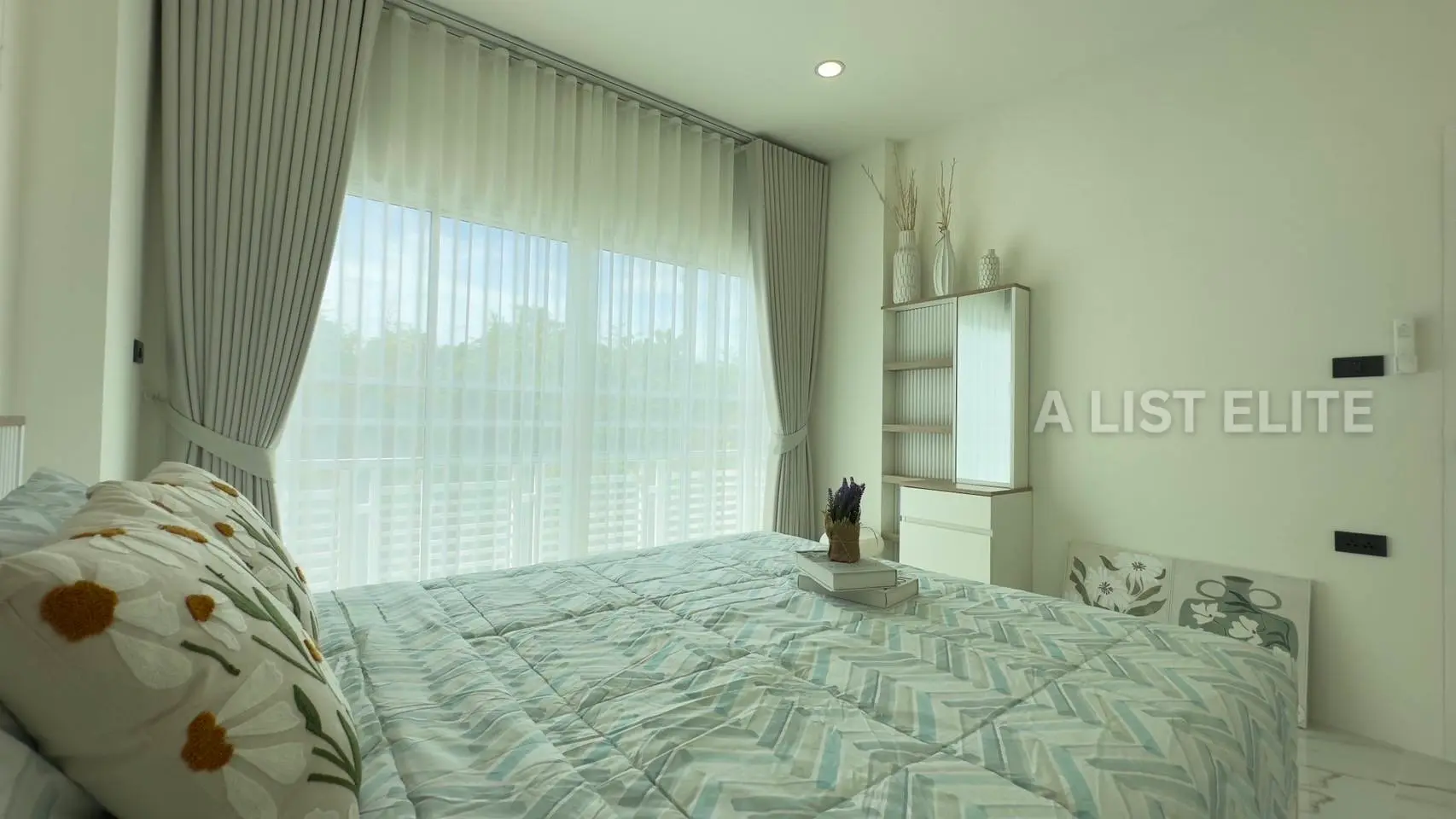 Maison rénovée à Pattaya centre – Sirisa 12 Village