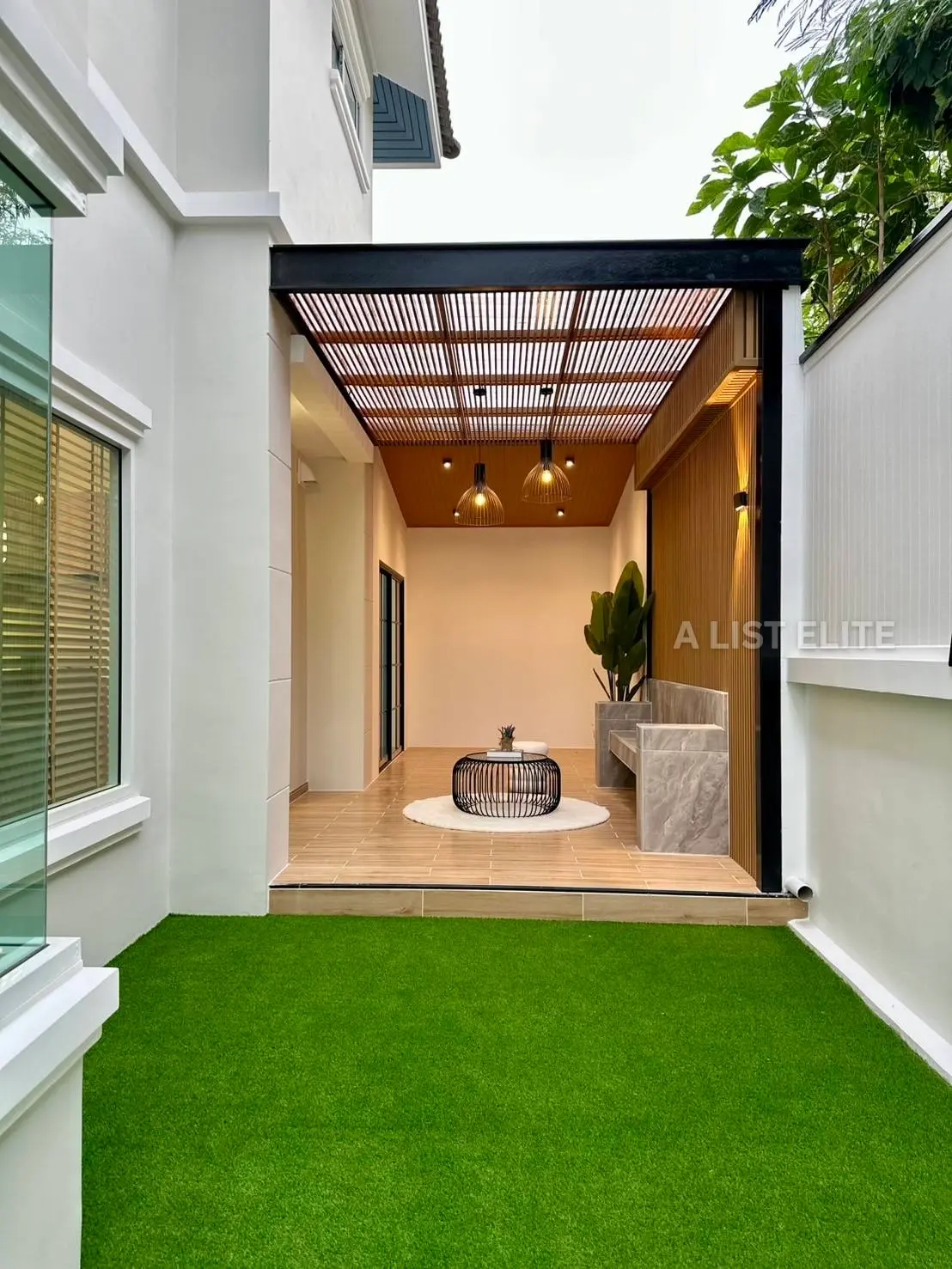 Maison rénovée à Pattaya centre – Sirisa 12 Village