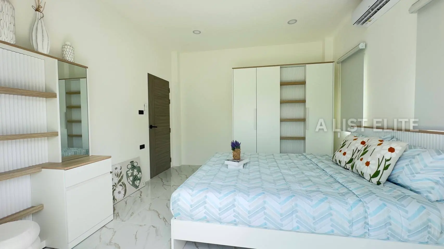 Maison rénovée à Pattaya centre – Sirisa 12 Village