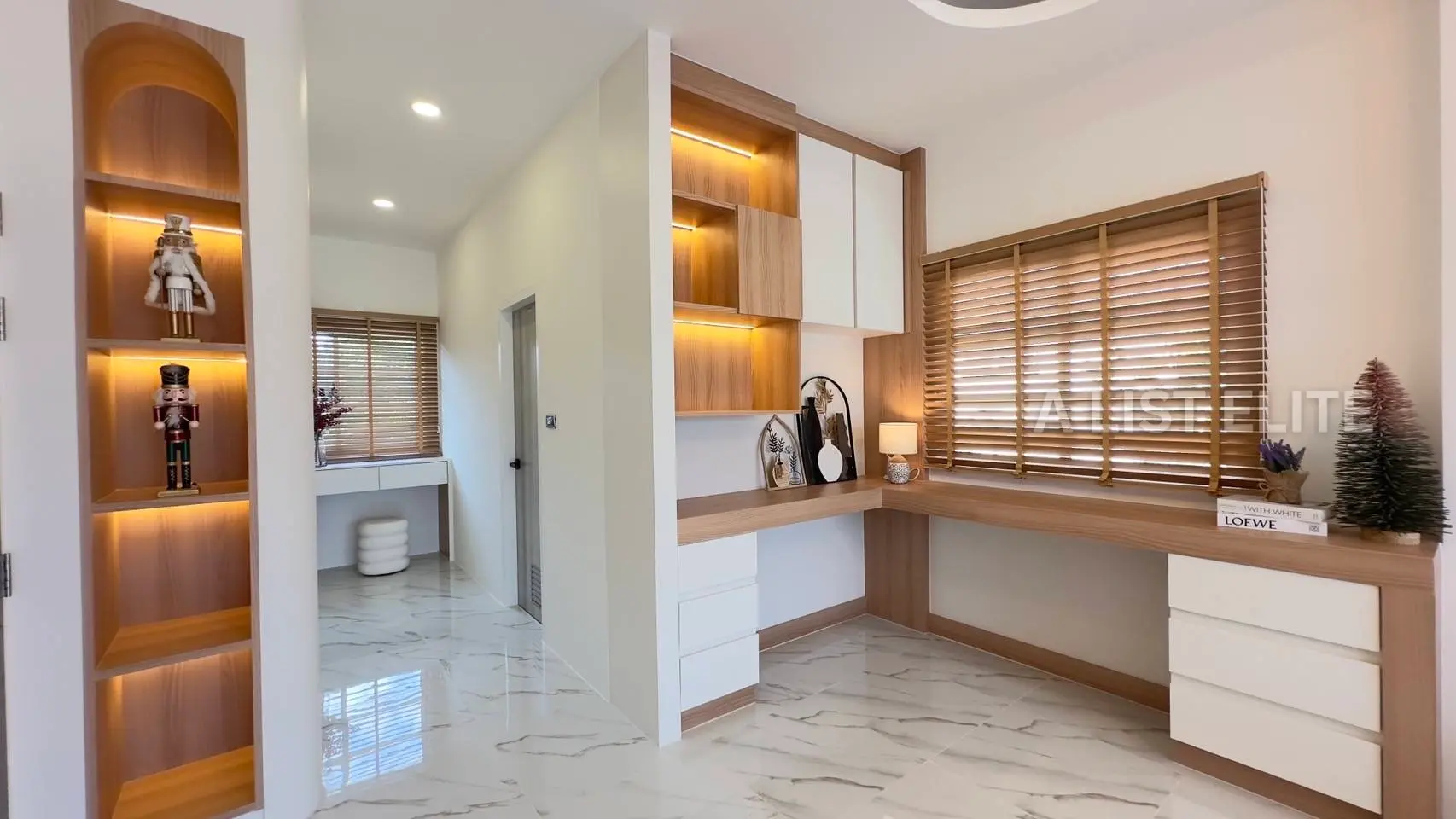 Maison rénovée à Pattaya centre – Sirisa 12 Village