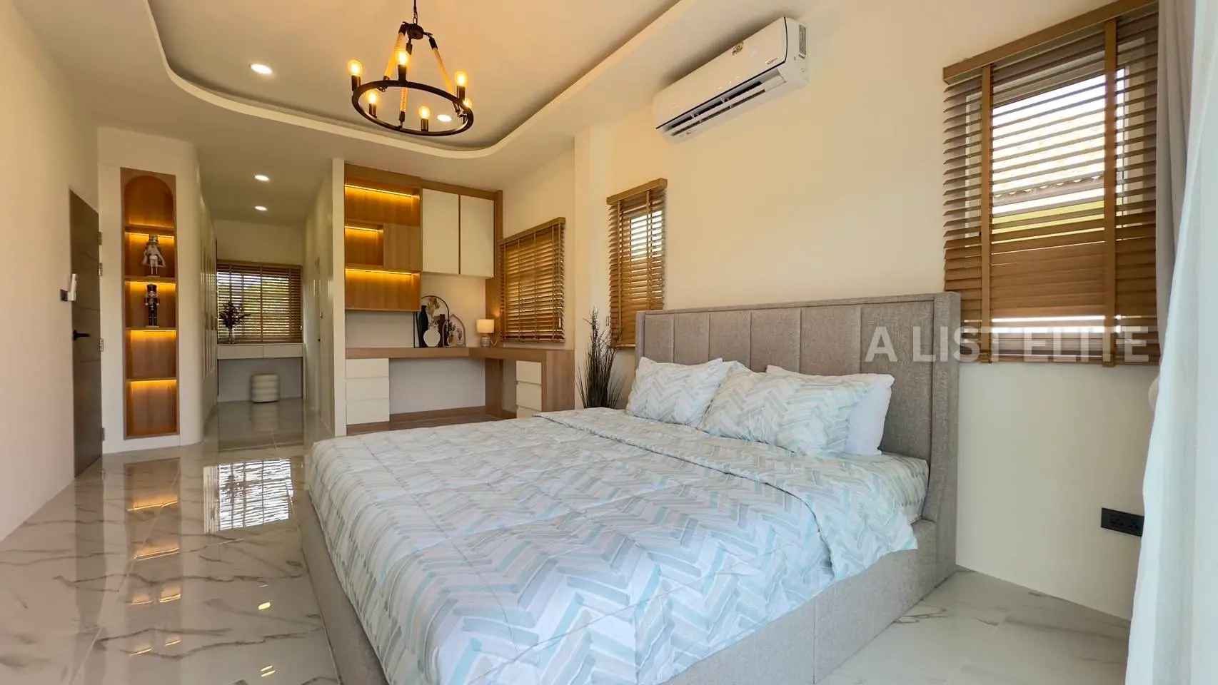 Maison rénovée à Pattaya centre – Sirisa 12 Village