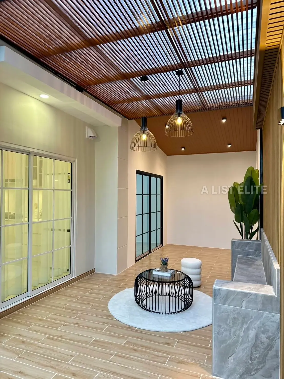 Maison rénovée à Pattaya centre – Sirisa 12 Village