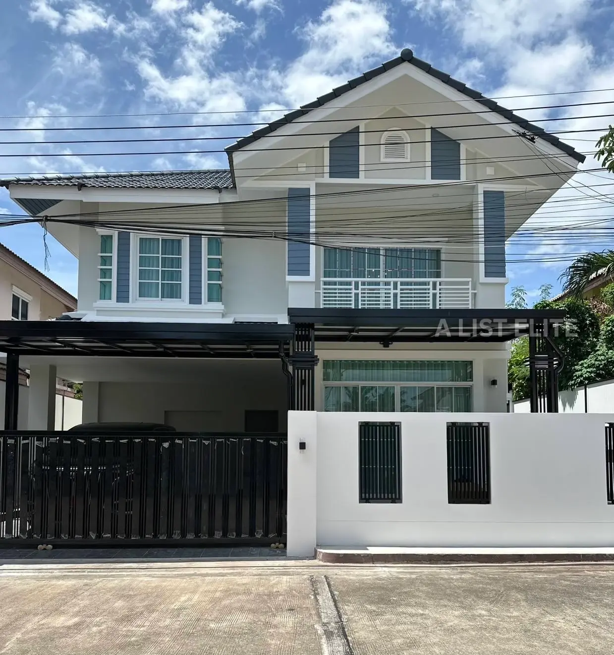 Maison rénovée à Pattaya centre – Sirisa 12 Village