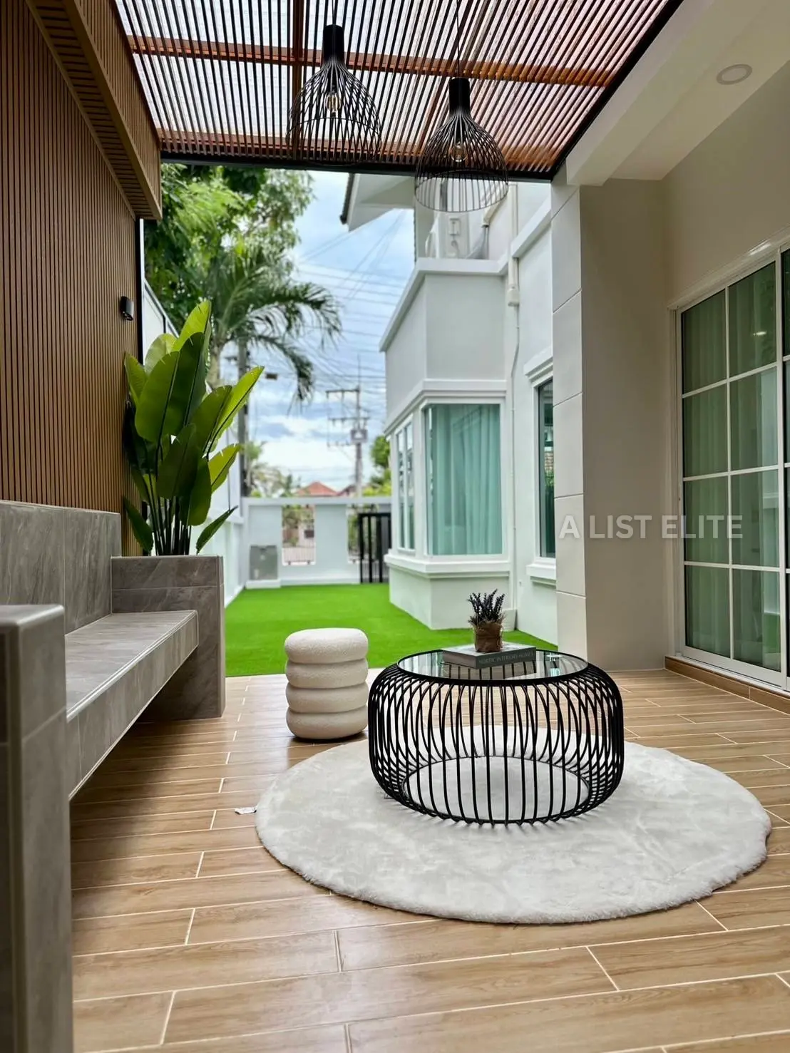 Maison rénovée à Pattaya centre – Sirisa 12 Village