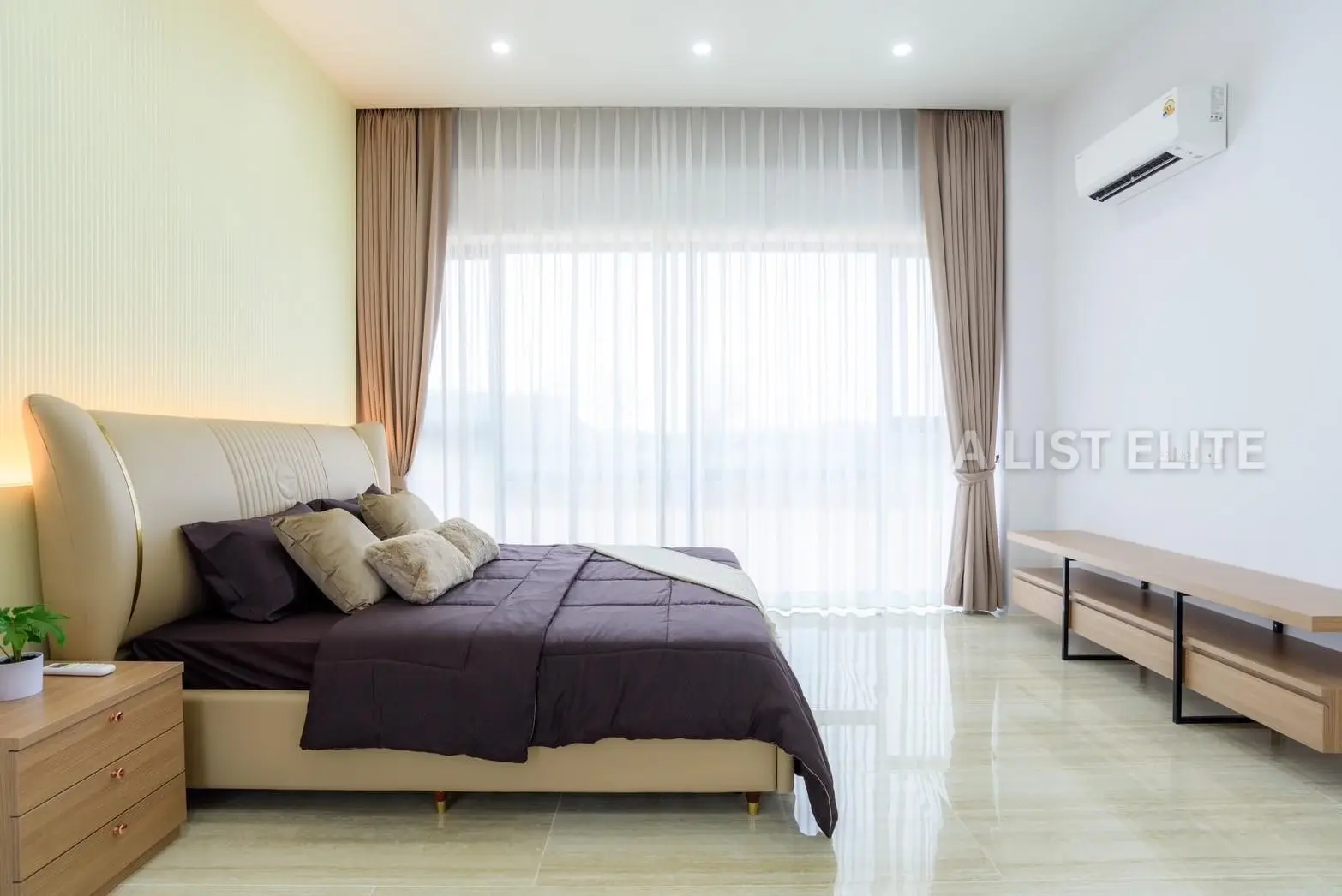 Villa avec piscine M Estate Pattaya – Spacieuse maison à 2 étages
