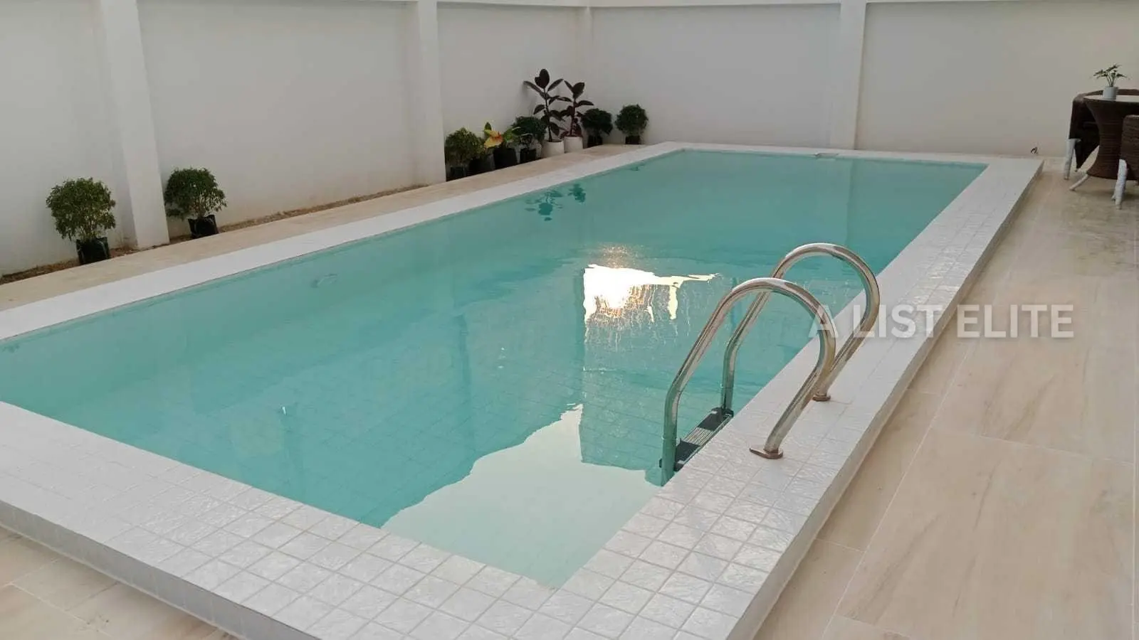 Villa avec piscine M Estate Pattaya – Spacieuse maison à 2 étages