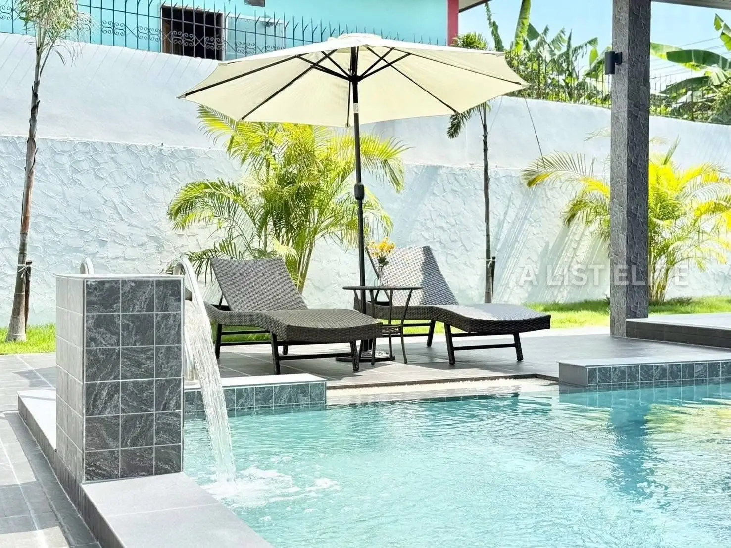 Bunsiri 3 Pool Villas – Villas de plain-pied modernes