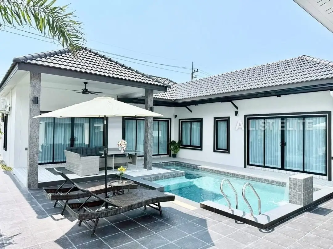 Bunsiri 3 Pool Villas – Villas de plain-pied modernes
