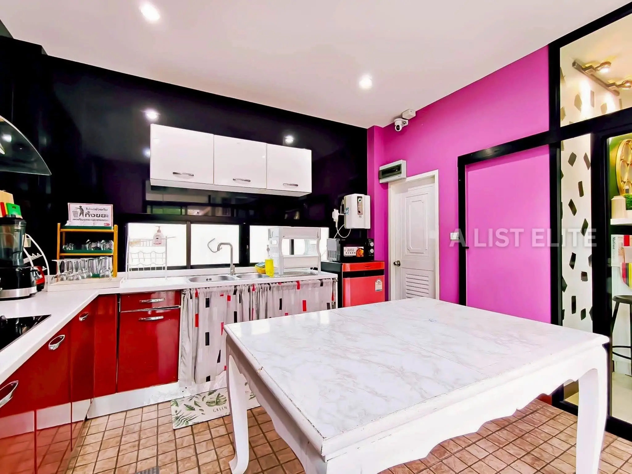 Villa avec piscine privée à Huai Yai | Prête à emménager