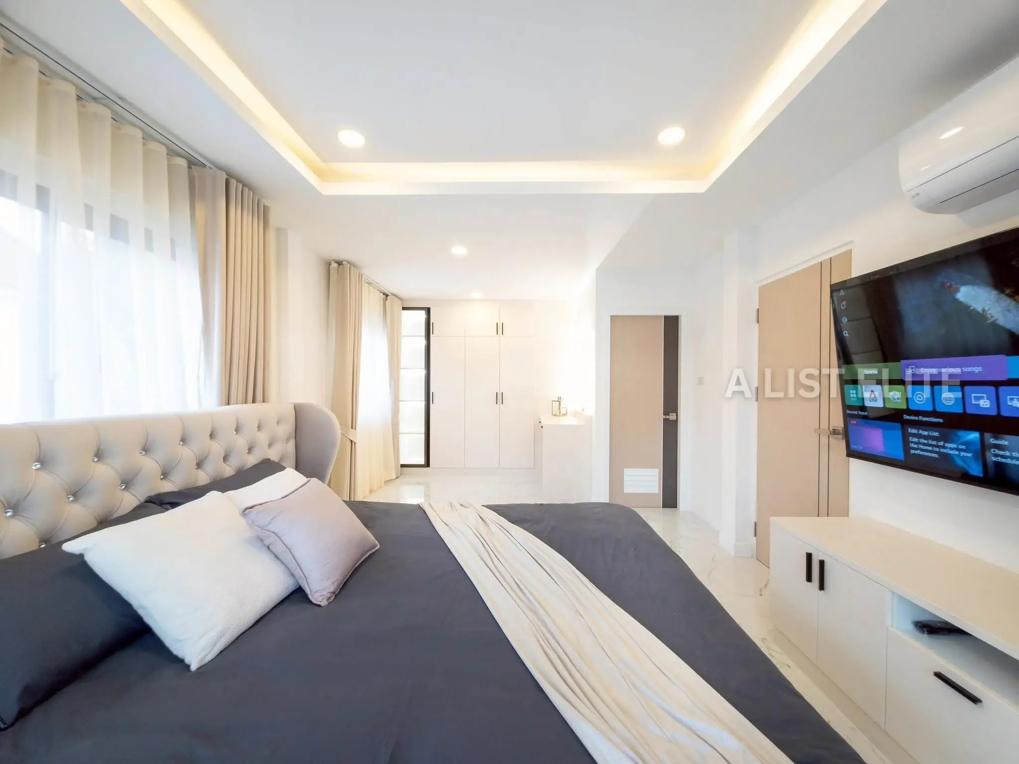Maison rénovée à vendre | 2 étages | Quartier Jomtien