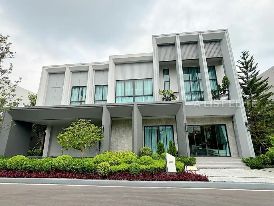 BANGKOK BOULEVARD SIGNATURE BANGKHAE